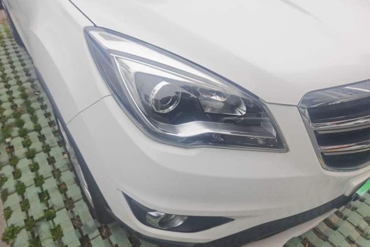 Used CHANGAN CS35 2017 1.6L Automatic Luxury Model Right Front Headlight