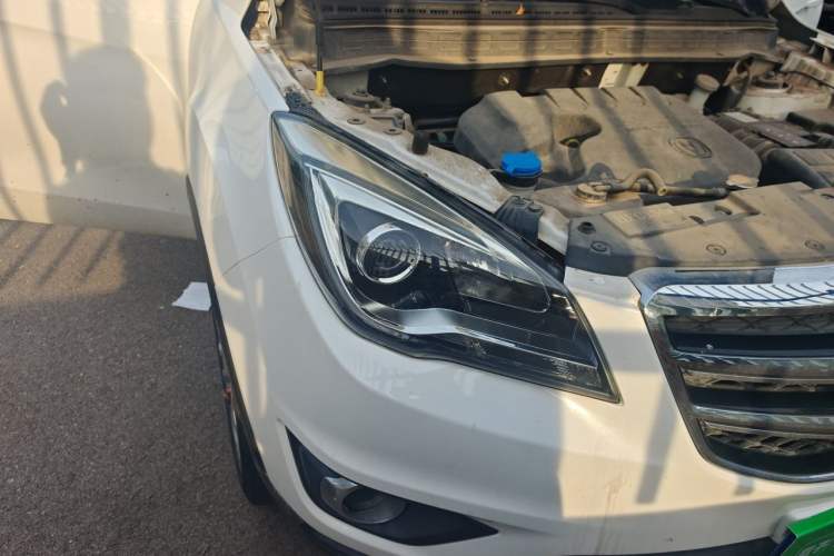 Used CHANGAN CS35 2017 1.6L Manual Luxury Model Right Front Headlight
