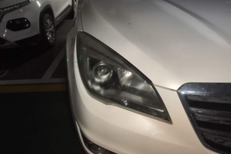 Used CHANGAN CS35 2017 1.6L Manual Luxury Model Right Front Headlight