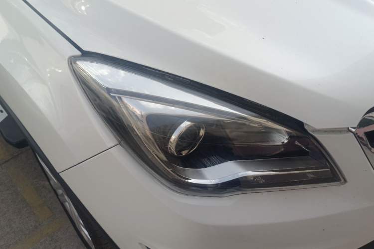 Used CHANGAN CS35 2017 1.6L Manual Luxury Model Right Front Headlight