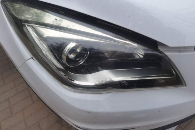 Used CHANGAN CS35 2017 1.6L Manual Luxury Model Right Front Headlight