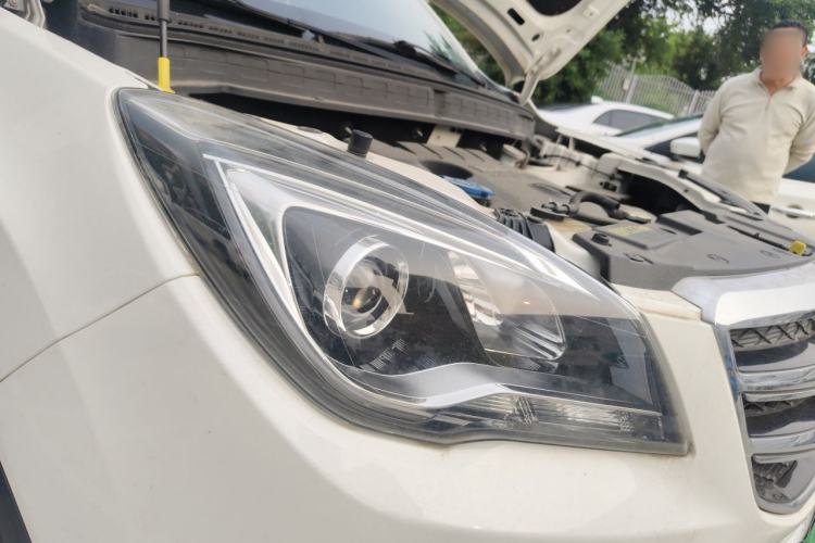 Used CHANGAN CS35 2017 1.6L Automatic Luxury Model Right Front Headlight