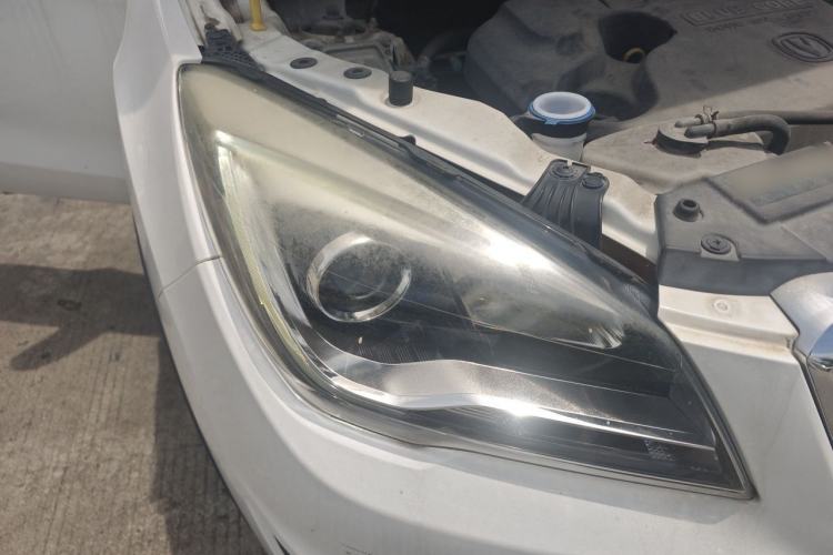 Used CHANGAN CS35 2017 1.6L Automatic Luxury Model Right Front Headlight
