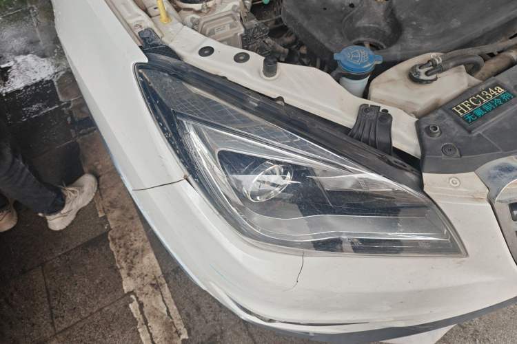 Used CHANGAN CS35 2017 1.6L Manual Luxury Model Right Front Headlight