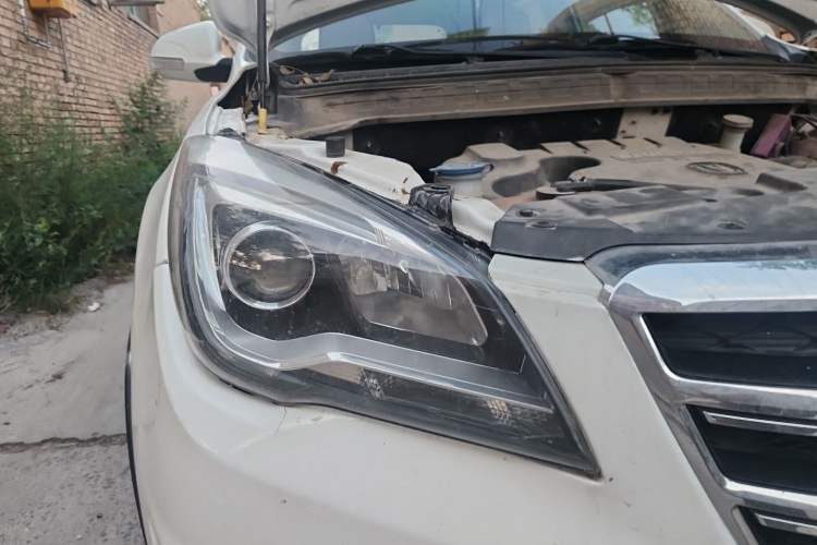Used CHANGAN CS35 2017 1.6L Automatic Luxury Model Right Front Headlight