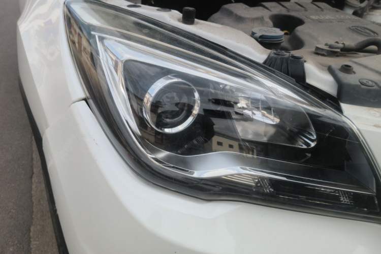 Used CHANGAN CS35 2017 1.6L Manual Luxury Model Right Front Headlight