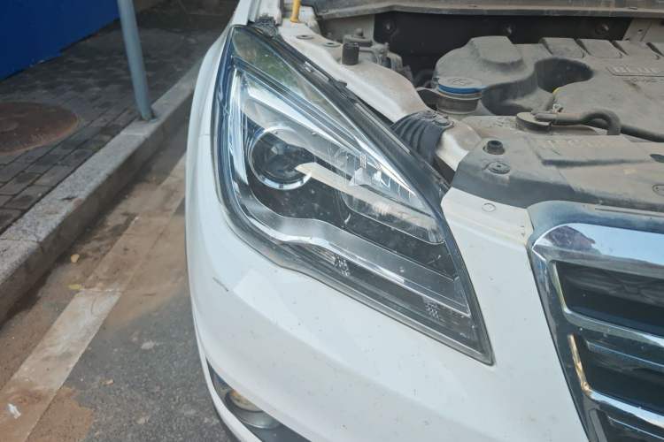 Used CHANGAN CS35 2017 1.6L Manual Luxury Model Right Front Headlight