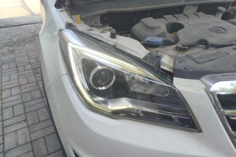 Used CHANGAN CS35 2017 1.6L Manual Luxury Model Right Front Headlight
