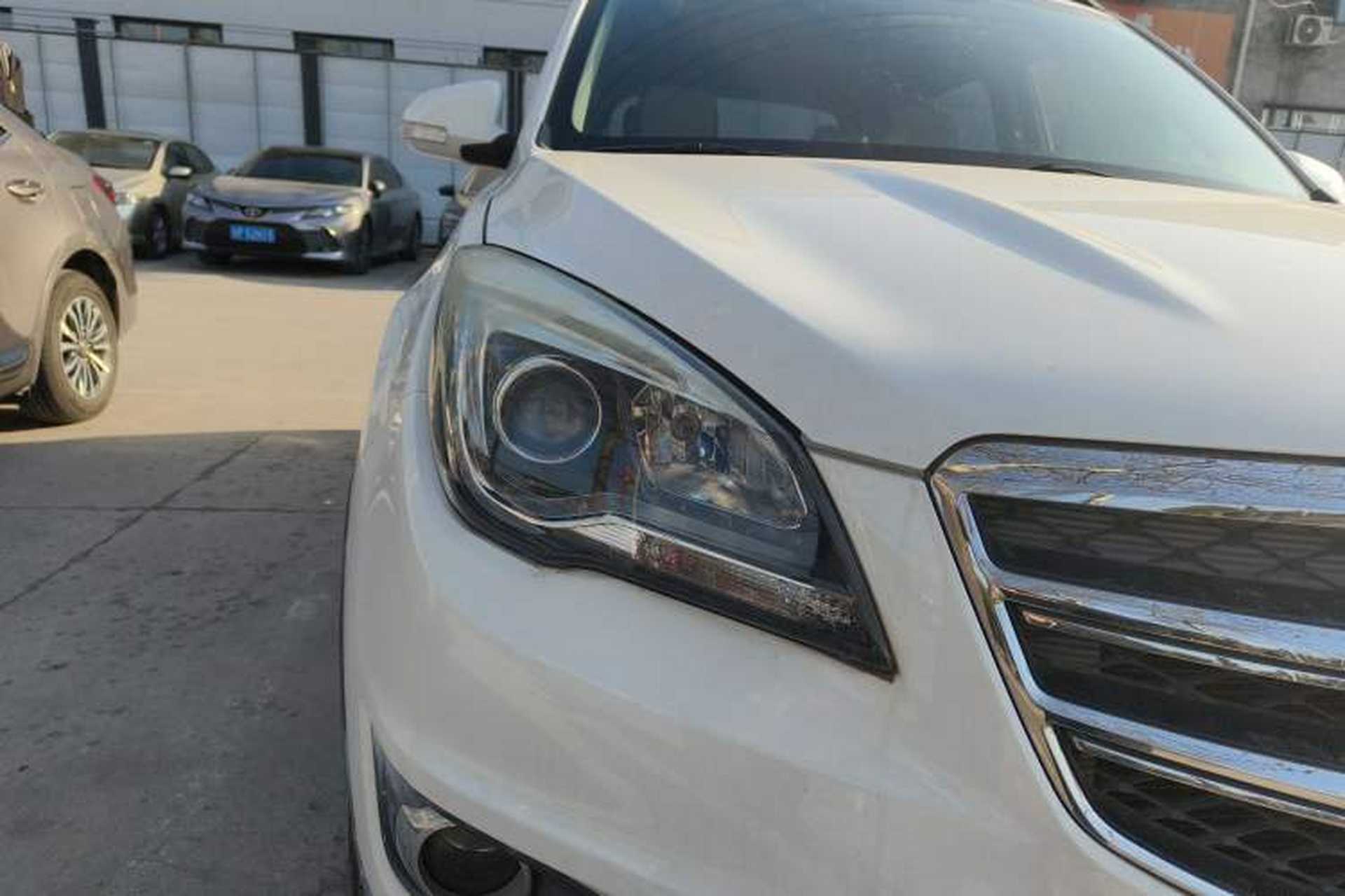 Used CHANGAN CS35 2017 1.6L Manual Luxury Model Right Front Headlight