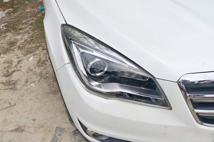 Used CHANGAN CS35 2017 1.6L Automatic Luxury Model Right Front Headlight