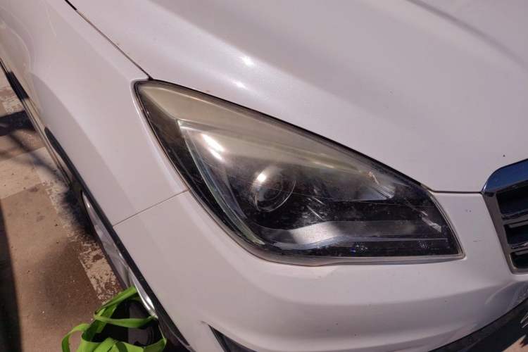 Used CHANGAN CS35 2017 1.6L Manual Luxury Model Right Front Headlight