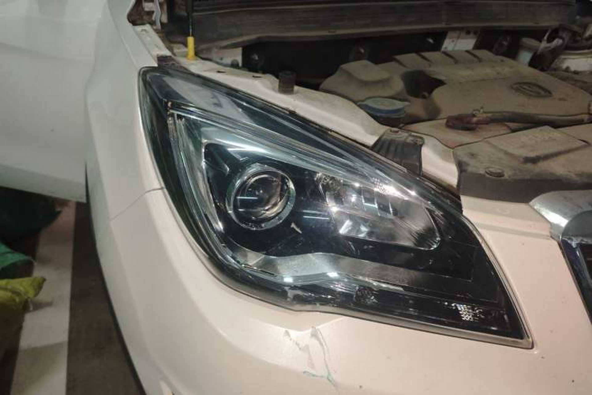 Used CHANGAN CS35 2017 1.6L Manual Luxury Model Right Front Headlight