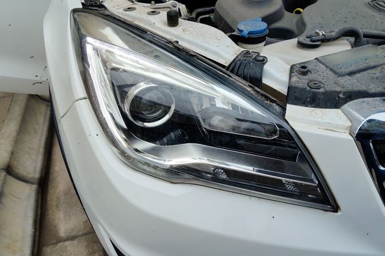 Used CHANGAN CS35 2017 1.6L Manual Luxury Model Right Front Headlight