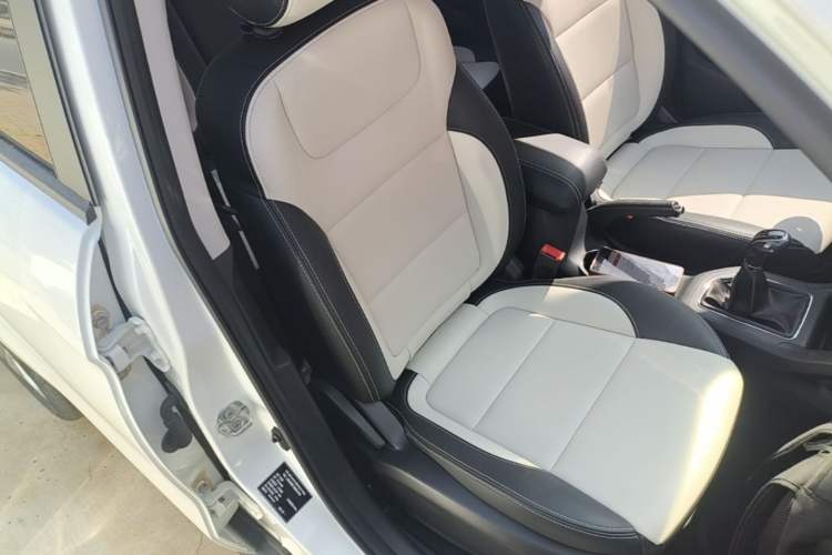 Used CHANGAN CS35 2017 1.6L Manual Luxury Model Right Front Seat