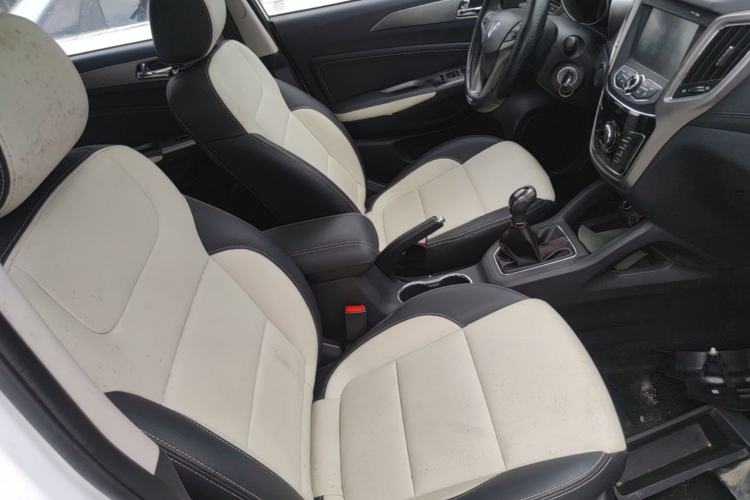 Used CHANGAN CS35 2017 1.6L Manual Luxury Model Right Front Seat