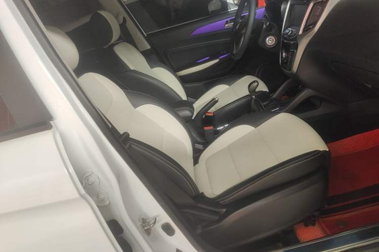 Used CHANGAN CS35 2017 1.6L Manual Luxury Model Right Front Seat