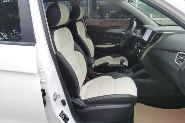 Used CHANGAN CS35 2017 1.6L Manual Luxury Model Right Front Seat