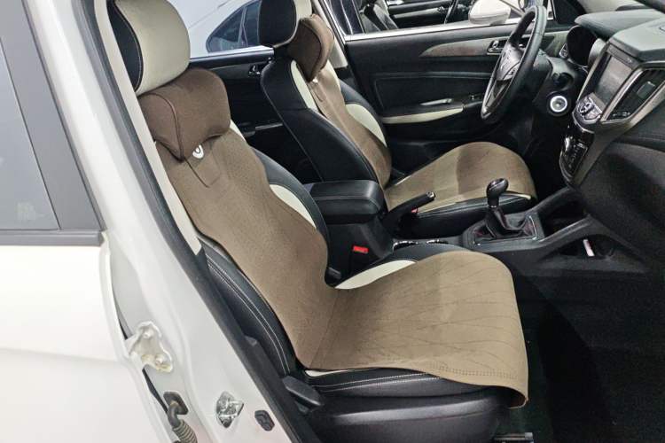Used CHANGAN CS35 2017 1.6L Manual Luxury Model Right Front Seat