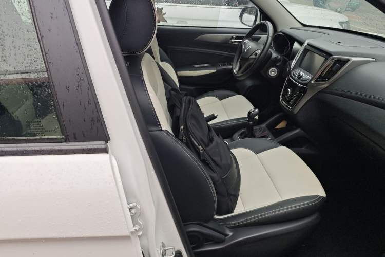 Used CHANGAN CS35 2017 1.6L Manual Luxury Model Right Front Seat