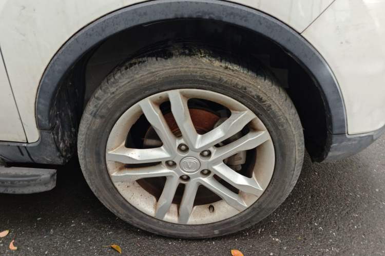 Used CHANGAN CS35 2017 1.6L Automatic Luxury Model Right Front Wheel Hub