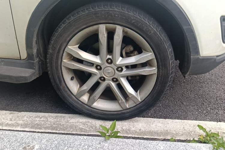 Used CHANGAN CS35 2017 1.6L Automatic Luxury Model Right Front Wheel Hub