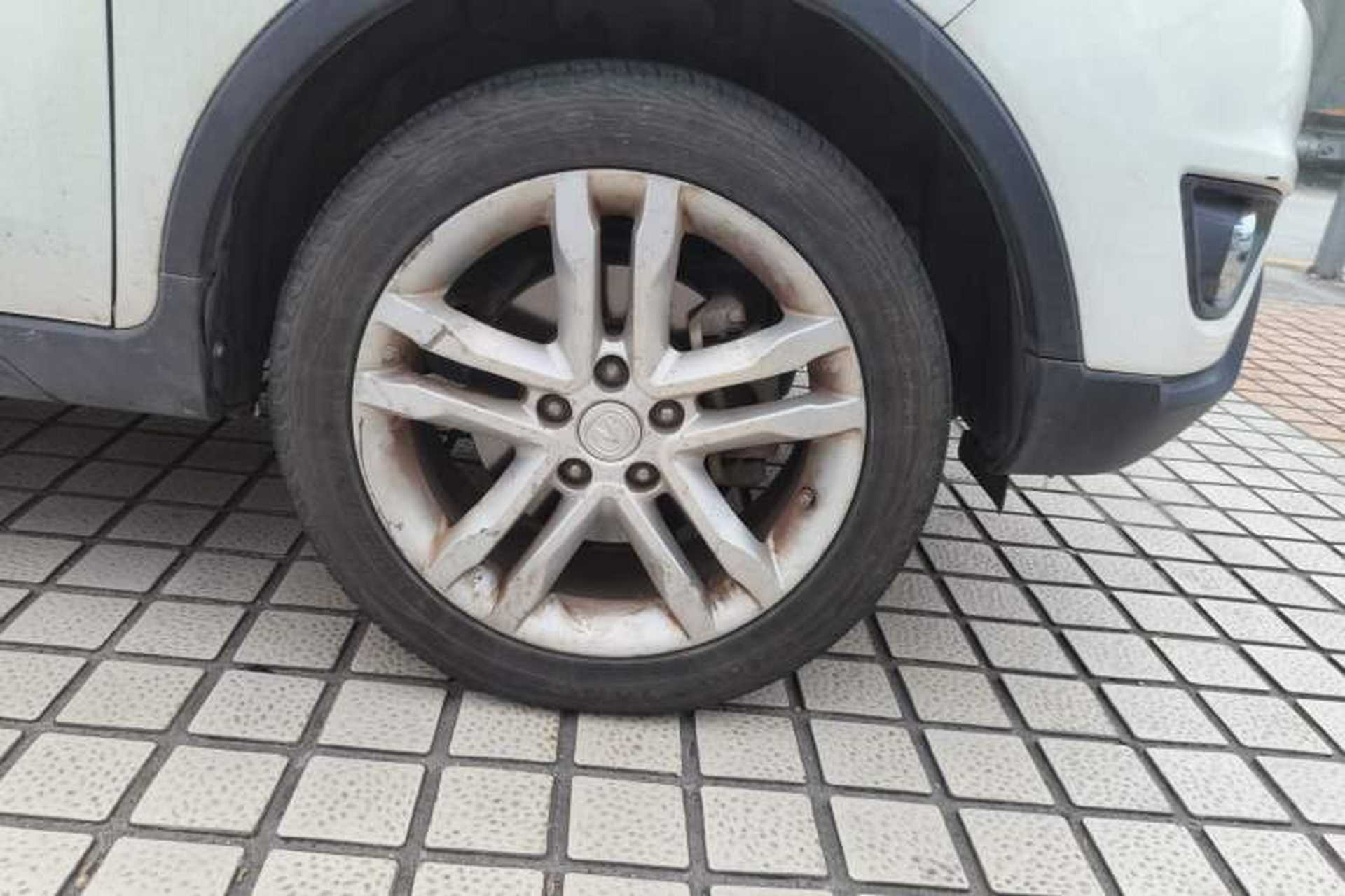 Used CHANGAN CS35 2017 1.6L Manual Luxury Model Right Front Wheel Hub