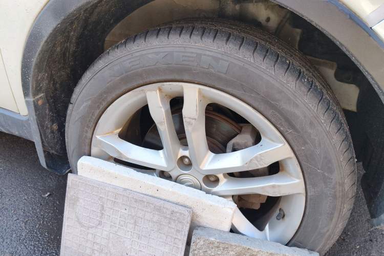 Used CHANGAN CS35 2017 1.6L Automatic Luxury Model Right Front Wheel Hub