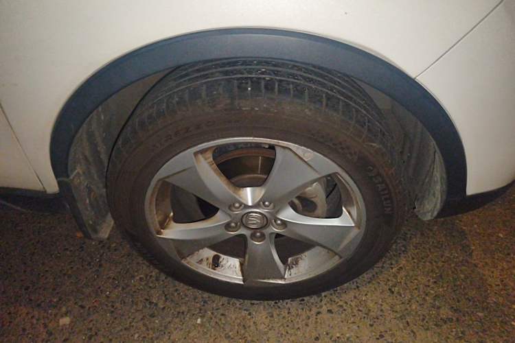 Used CHANGAN CS35 2017 1.6L Automatic Prestige Model Right Front Wheel Hub