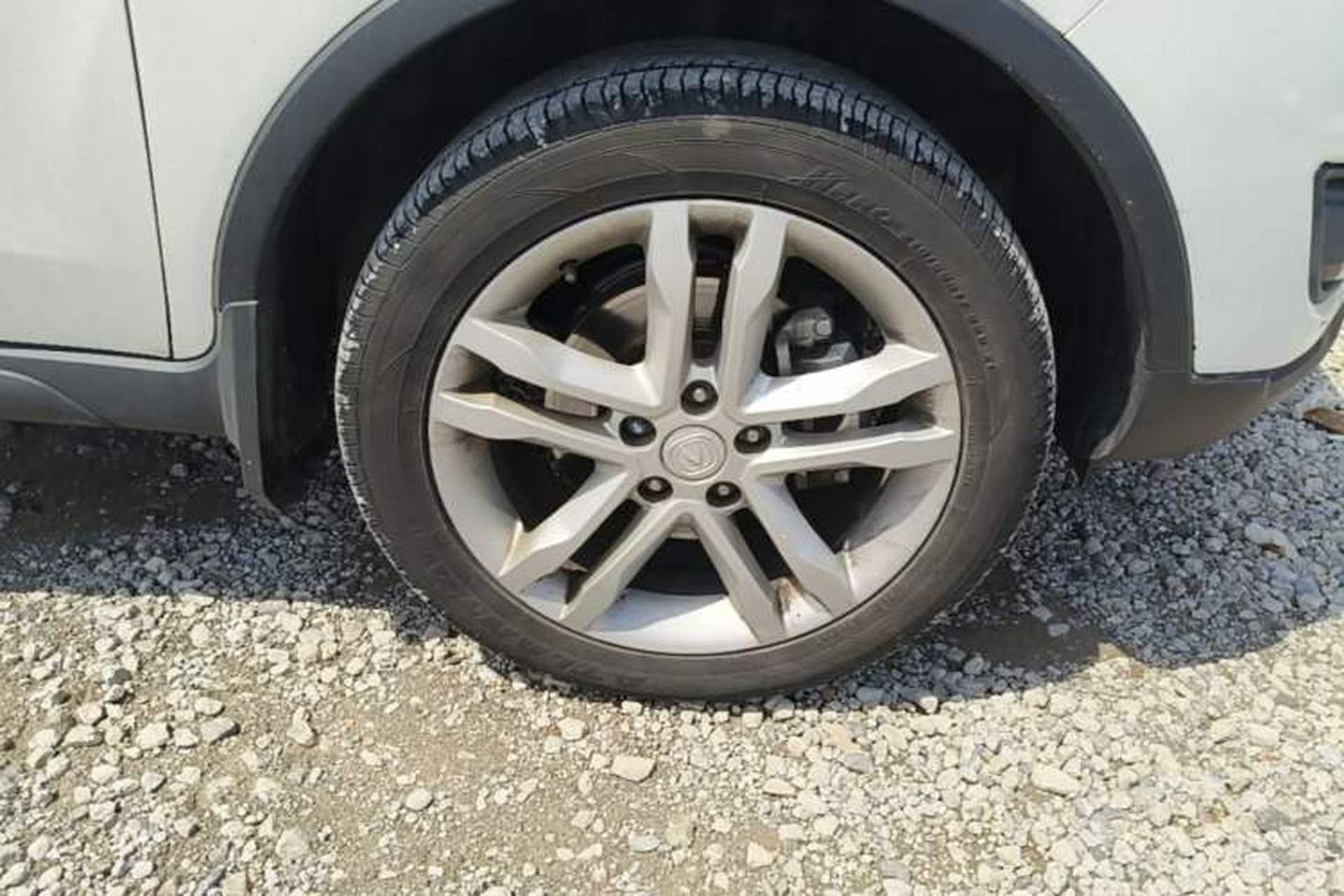 Used CHANGAN CS35 2017 1.6L Manual Luxury Model Right Front Wheel Hub
