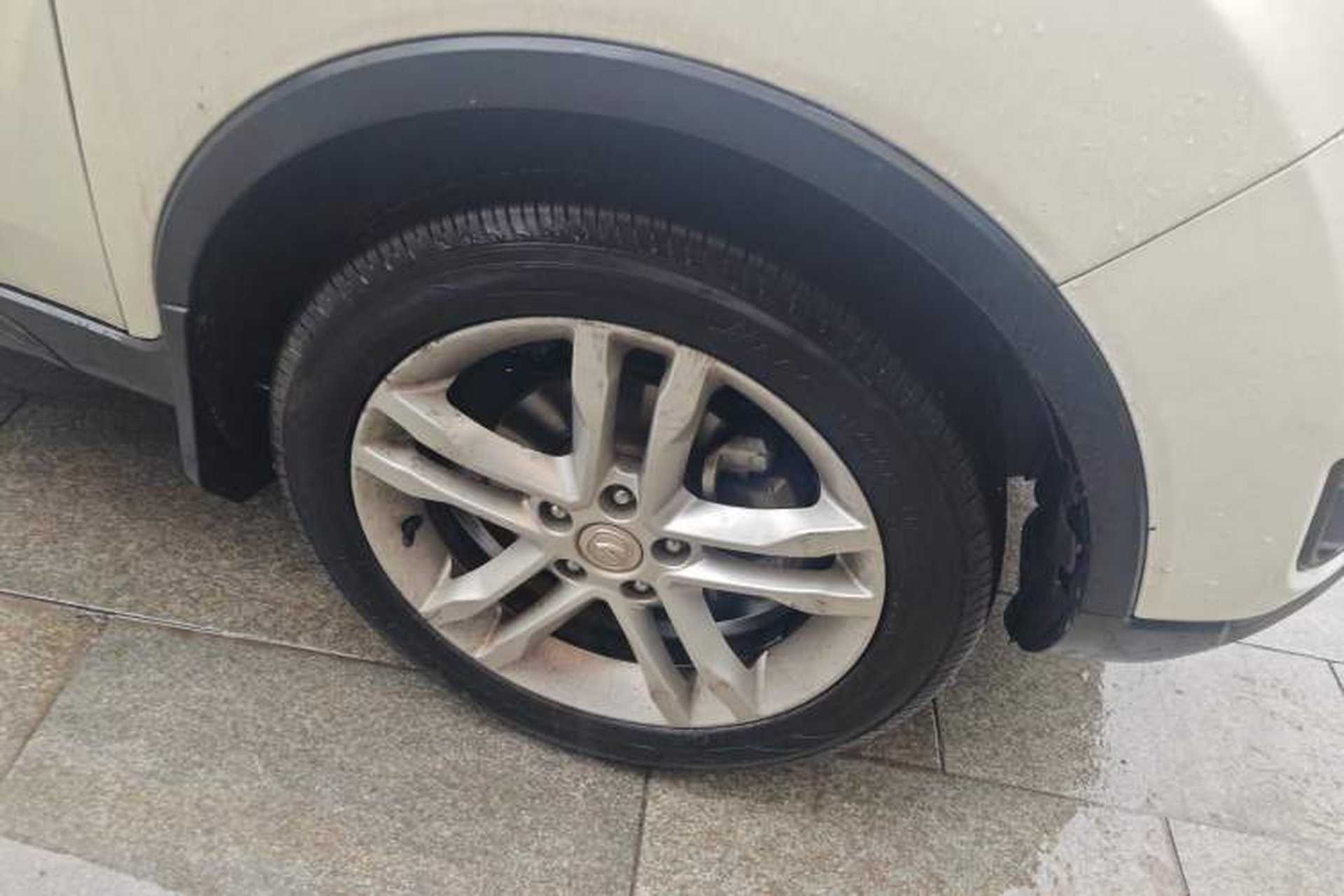 Used CHANGAN CS35 2017 1.6L Manual Luxury Model Right Front Wheel Hub