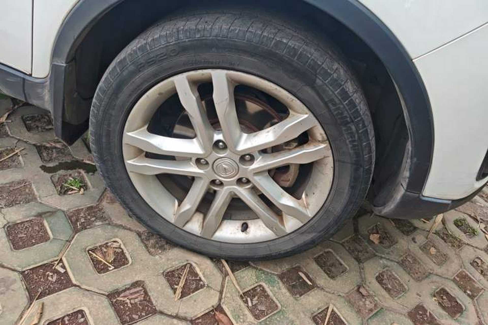 Used CHANGAN CS35 2017 1.6L Manual Luxury Model Right Front Wheel Hub