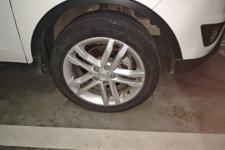 Used CHANGAN CS35 2017 1.6L Automatic Luxury Model Right Front Wheel Hub