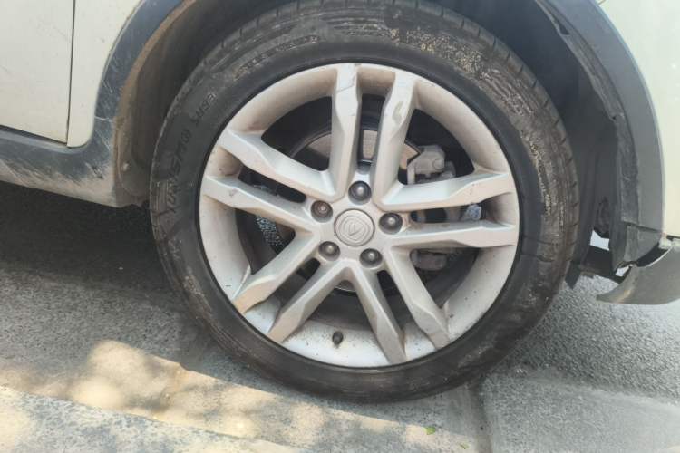 Used CHANGAN CS35 2017 1.6L Automatic Luxury Model Right Front Wheel Hub
