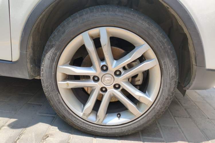 Used CHANGAN CS35 2017 1.6L Automatic Luxury Model Right Front Wheel Hub