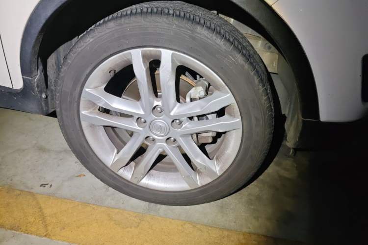 Used CHANGAN CS35 2017 1.6L Automatic Luxury Model Right Front Wheel Hub