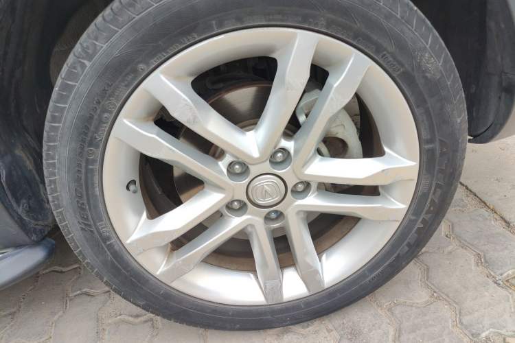 Used CHANGAN CS35 2017 1.6L Automatic Luxury Model Right Front Wheel Hub