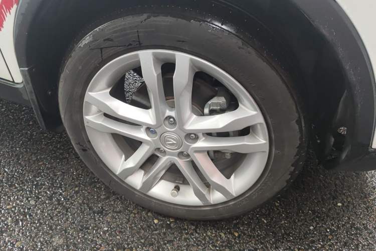 Used CHANGAN CS35 2017 1.6L Manual Luxury Model Right Front Wheel Hub