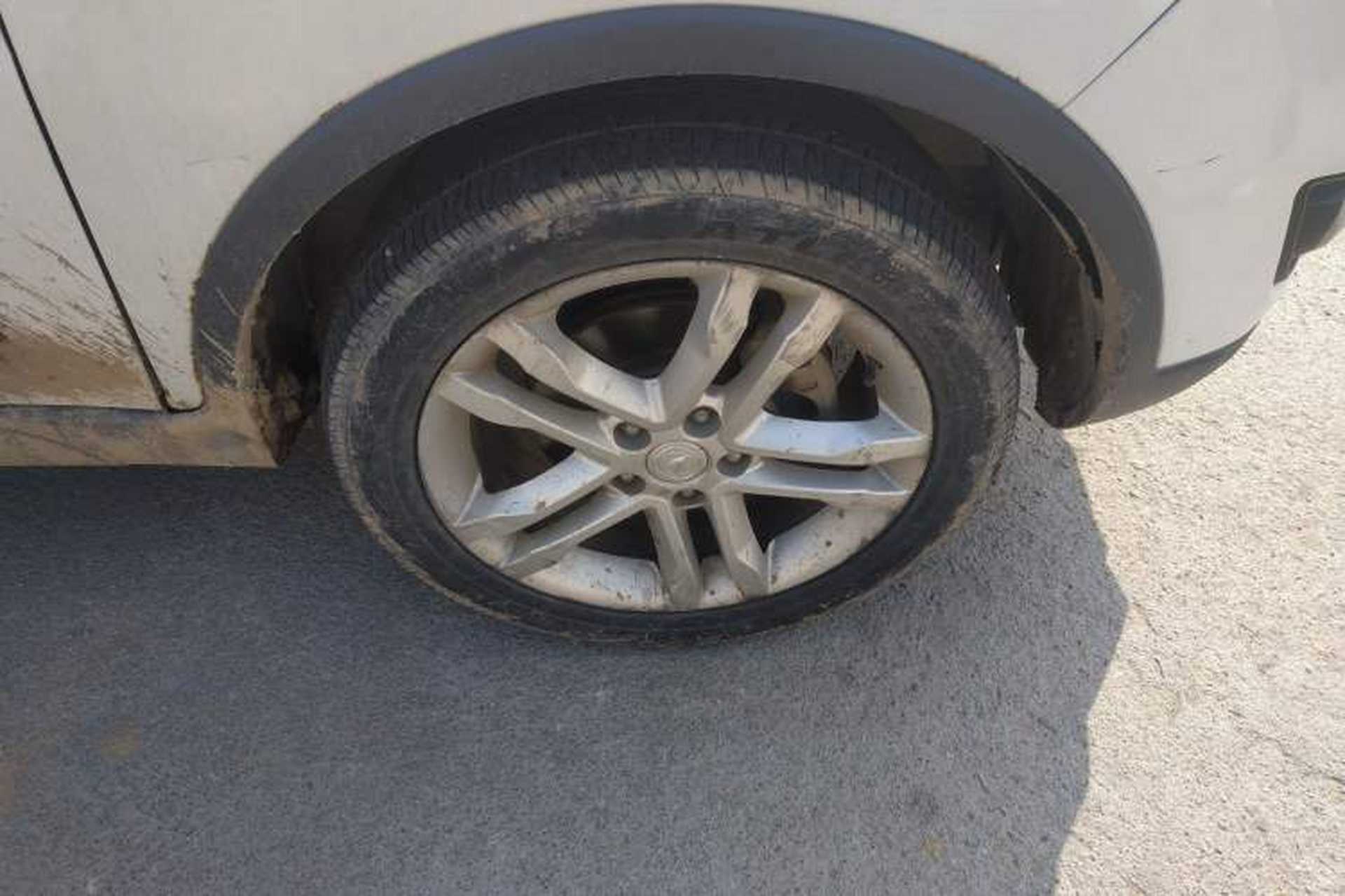 Used CHANGAN CS35 2017 1.6L Manual Luxury Model Right Front Wheel Hub
