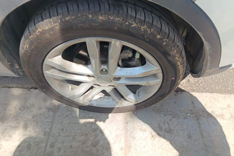 Used CHANGAN CS35 2017 1.6L Manual Luxury Model Right Front Wheel Hub