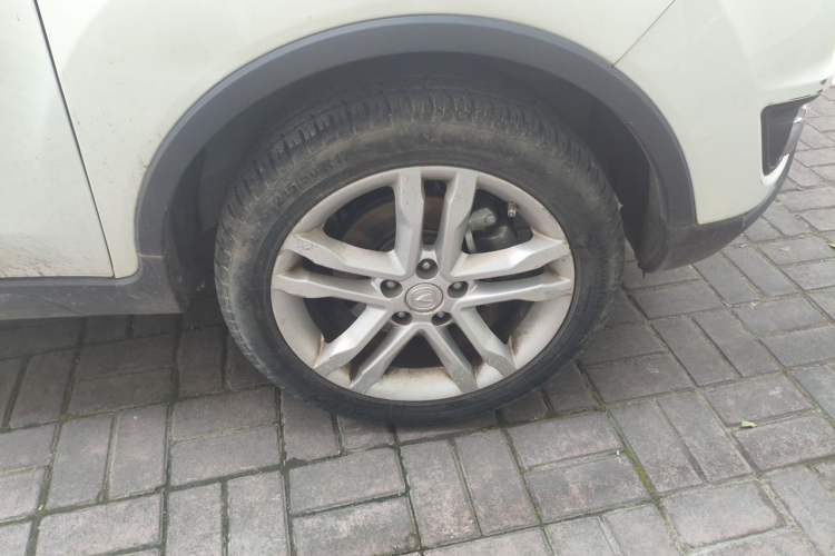 Used CHANGAN CS35 2017 1.6L Manual Luxury Model Right Front Wheel Hub
