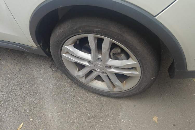 Used CHANGAN CS35 2017 1.6L Automatic Luxury Model Right Front Wheel Hub