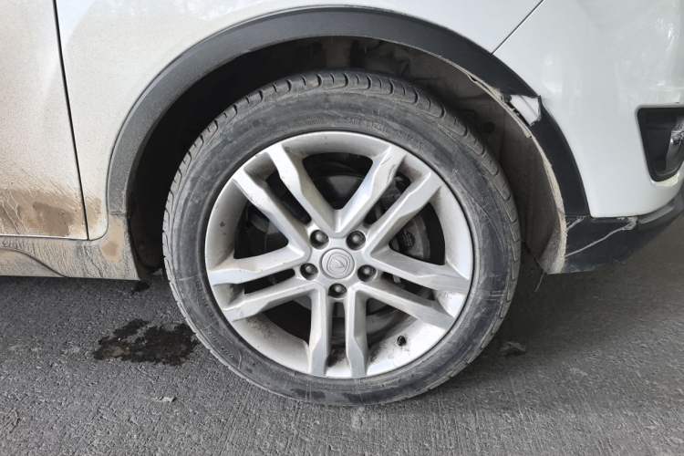 Used CHANGAN CS35 2017 1.6L Automatic Luxury Model Right Front Wheel Hub