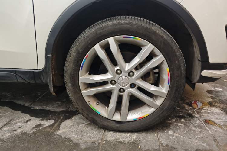 Used CHANGAN CS35 2017 1.6L Manual Luxury Model Right Front Wheel Hub
