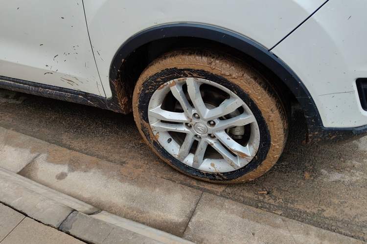 Used CHANGAN CS35 2017 1.6L Manual Luxury Model Right Front Wheel Hub