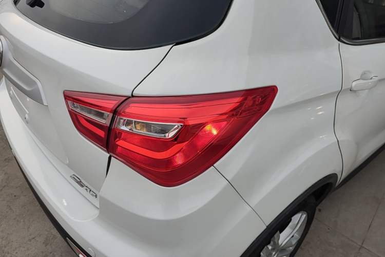 Used CHANGAN CS35 2017 1.6L Automatic Luxury Model Right Rear Taillight