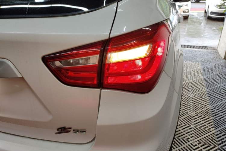 Used CHANGAN CS35 2017 1.6L Automatic Luxury Model Right Rear Taillight