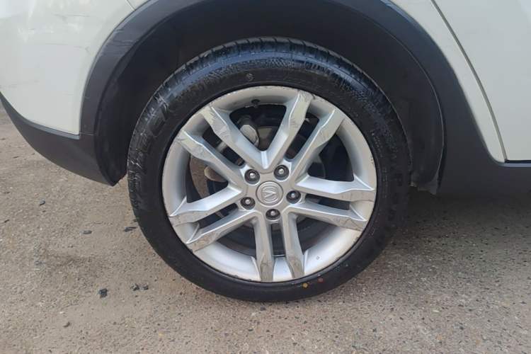 Used CHANGAN CS35 2017 1.6L Manual Luxury Model Right Rear Wheel Hub