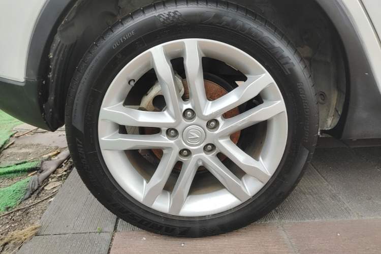 Used CHANGAN CS35 2017 1.6L Manual Luxury Model Right Rear Wheel Hub