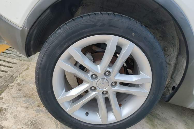Used CHANGAN CS35 2017 1.6L Automatic Luxury Model Right Rear Wheel Hub