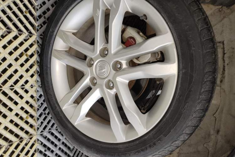 Used CHANGAN CS35 2017 1.6L Automatic Luxury Model Right Rear Wheel Hub